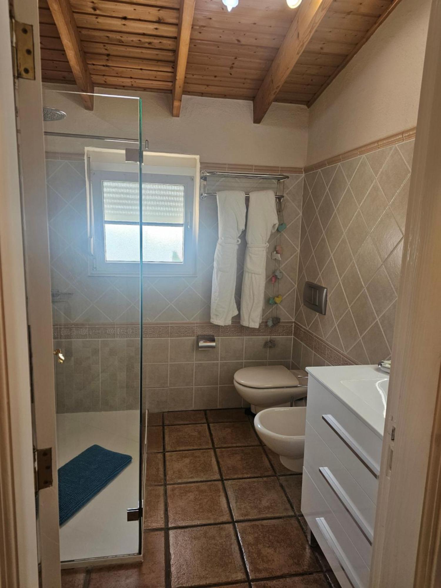 Villa Hibisco, Jacuzzi Y Vistas Al Atlantico 阿德耶 外观 照片
